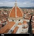 Vista aerea del Brunelleschi la cupola della cattedrale di Santa Maria ...