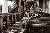 British Church Attendance Stabilizes After Years Of Decline | HuffPost