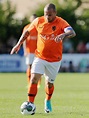 Wesley Sneijder op ‘eigen’ sportpark in actie als oud-international ...