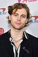 Luke Hemmings Pictures — See Photos Of Five Seconds Of Summer Singer ...