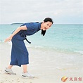 陳法拉聖誕享受陽光海灘 - 香港文匯報