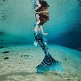 Beautiful underwater real mermaid! Look at that tail!! see this ...