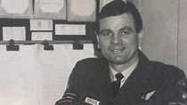 St Annes RAF war hero Sidney Marshall funeral plea - BBC News