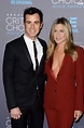 Jennifer Aniston et son compagnon Justin Theroux sur le tapis rouge de la 20e cérémonie des ...