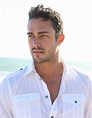Taylor Kinney photo gallery - high quality pics of Taylor Kinney | ThePlace