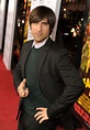 Jason Schwartzman Talks Married Life, ‘Bored’ Finale Clues & His ‘Scott ...