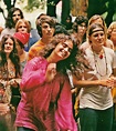 Hippies in the 60s : Fashion, Festivals, Flower Power | Music festival ...