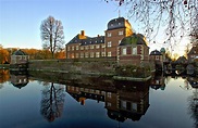 Schloss Ahaus gespiegelt. Foto & Bild | architektur, spiegelung ...