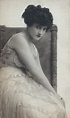Saison Ciel - Helen Menken, late 1910s | Vintage portraits, Vintage ...