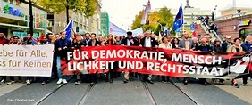 Demonstration für Demokratie, Rechtsstaat und Menschlichkeit // 03.10. ...