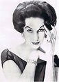 Barbara Goalen 1956 | Vintage hairstyles, Womens hairstyles, Vintage