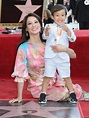 Lucy Liu et son fils Rockwell Lloyd - Lucy Liu reçoit son étoile sur le ...