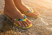 Flip-Flops: The Dos and Don’ts of Wearing Them - Beauchamp Foot Care ...