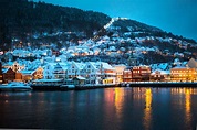 Night view of Bergen, Norway | Bergen, Noruega, Nocturno