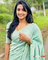 Navya Nair Age, Family, Wiki, Husband, Movies, Biography - BREEZEMASTI