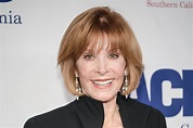 Stefanie Powers dishes on Hollywood legends and her new off-Broadway show