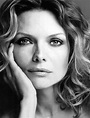 Michelle Pfeiffer photo gallery - high quality pics of Michelle ...