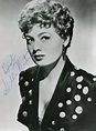 Shelley Winters – Movies & Autographed Portraits Through The Decades