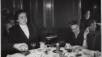 Therese Giehse and Erika Mann 1947 | Erika mann, Wein, Biografie