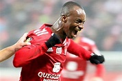 Le Brestois Kamory Doumbia est le premier joueur de Ligue 1 à inscrire ...