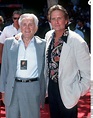 Kirk Douglas et son fils Michael à Los Angeles en 1997 - Purepeople
