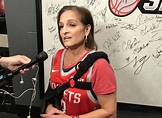 Mary Lou Retton, in a sling, misses First Shot at Rockets-Warriors ...