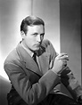 30 Handsome Portrait Photos of Lawrence Tierney in the 1940s and ’50s ...