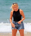 Bikini News Daily - Holly Willoughby hits the beach with her family in ...