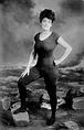 Annette Kellerman, the first woman to wear a one-piece swimsuit ...