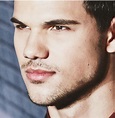 Taylor Lautner (Instagram) | Twilight Forever | Pinterest