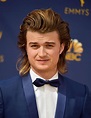 Stranger Things Star Joe Keery Just Got a Bowl Cut and I’d Like to ...