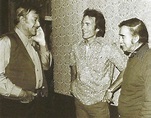 Behind The Scenes: John Wayne, Clint Eastwood & Don Siegel On The Set ...