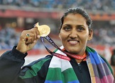 Gold medalist Krishna Poonia Photo : PHOTOSHOOT2012
