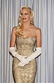 Daryl Hannah at the 1988 Academy Awards | The Best Oscars Dresses of ...
