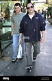 Jason Alexander et son fils du shopping dans West Hollywood Los Angeles ...