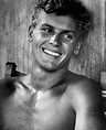 Tab Hunter Confidential: The 1950s Idol Discusses Being a Closeted Gay ...