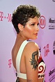 Singer Halsey Debuts Natural Curls on the Billboard Music Awards Red ...