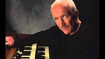 Legendary Keyboardist & Session Player Mike Finnigan Dead At 76 ...