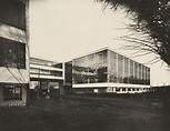 Photographs of Bauhaus in the 1920s. | IT