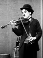 Biografía - Charles Chaplin: El músico detrás del genio - TheMovieScores