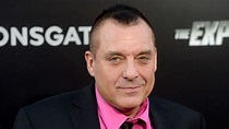 Os médicos de Tom Sizemore recomendam que sua família tome decisões de ...