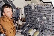 Astronaut Paul Weitz, Helped Save Skylab, Commanded Challenger, Dies at ...