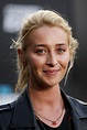 Asher Keddie | A-List Stars and Film Fans Brave the Rain to See ...