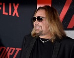Clip Shows Vince Neil In The Gym Preparing For Mötley Crüe Tour | iHeart