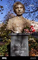 Statue of WWII Special Operations Executive heroine Noor Inayat Khan in ...