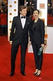 Colin Firth y su mujer Livia Giuggioli en los Bafta 2012 - Alfombra ...
