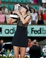 Maria Sharapova revela calendário e começa 2013 no Premier de Brisbane ...