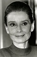 Audrey Hepburn | Audrey hepburn, Audrey hepburn photos, Hepburn