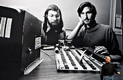Wozniak-built Apple-1 computer sold for almost $500,000 at Christie's
