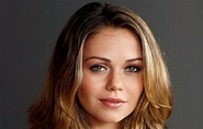 Alexis Dziena biography, age, career, net worth, other updates - Kemi ...